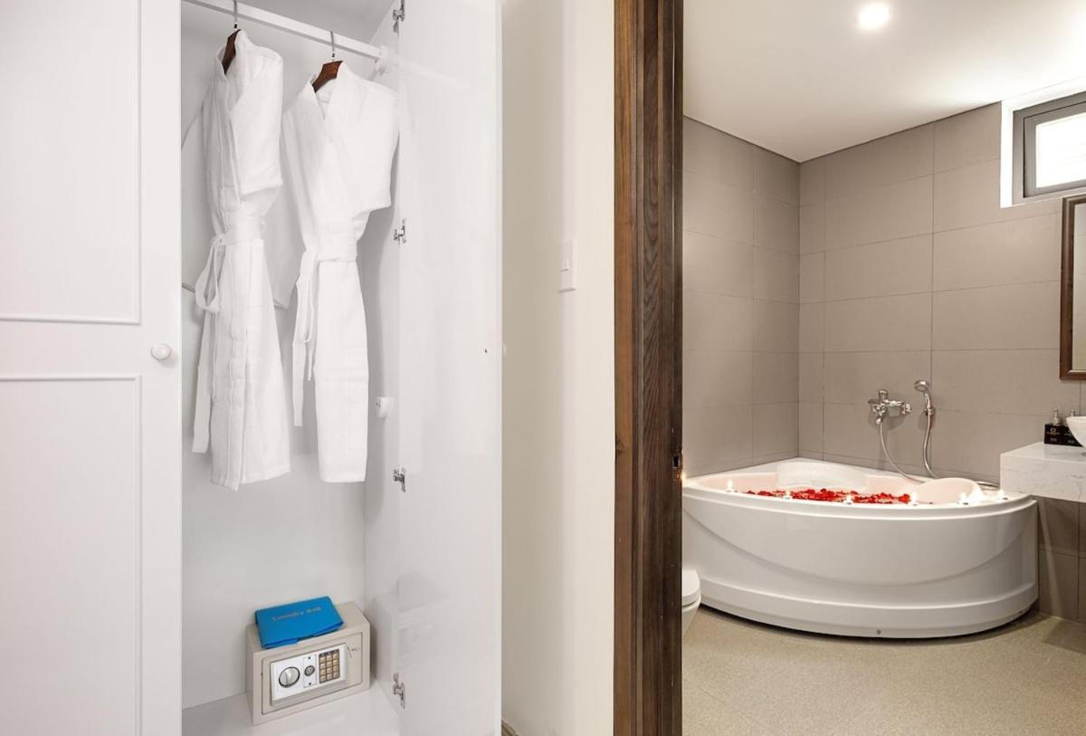 Grand Sea View Hotel & Spa Da Nang Esterno foto
